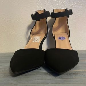 Elegant Black Ankle Strap Heels size 8.5